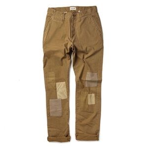 Taylor Stitch The Atelier & Repairs Chino
in British Khaki